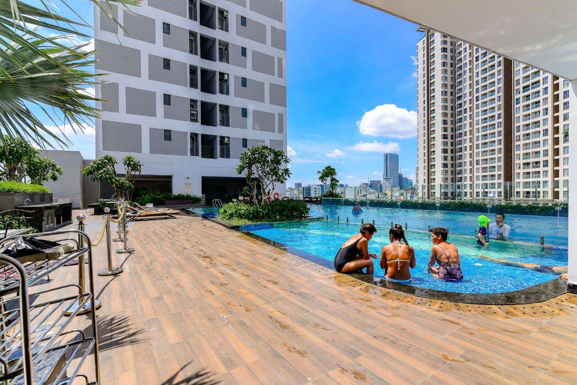 Saigon Banhada - Rivergate - Infinity Pool Cidade de Ho Chi Minh Exterior foto